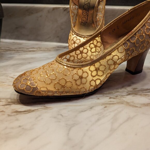 Vintage Red Cross Gold Mesh Chunky Heel - Picture 4 of 5